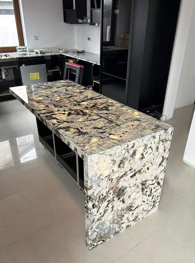 GRANIT SIBERIAN WHITE 2